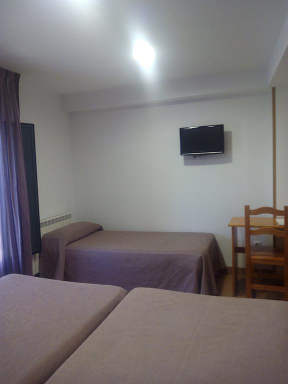 Hostal Plaza Mayor De Almazan Exterior photo