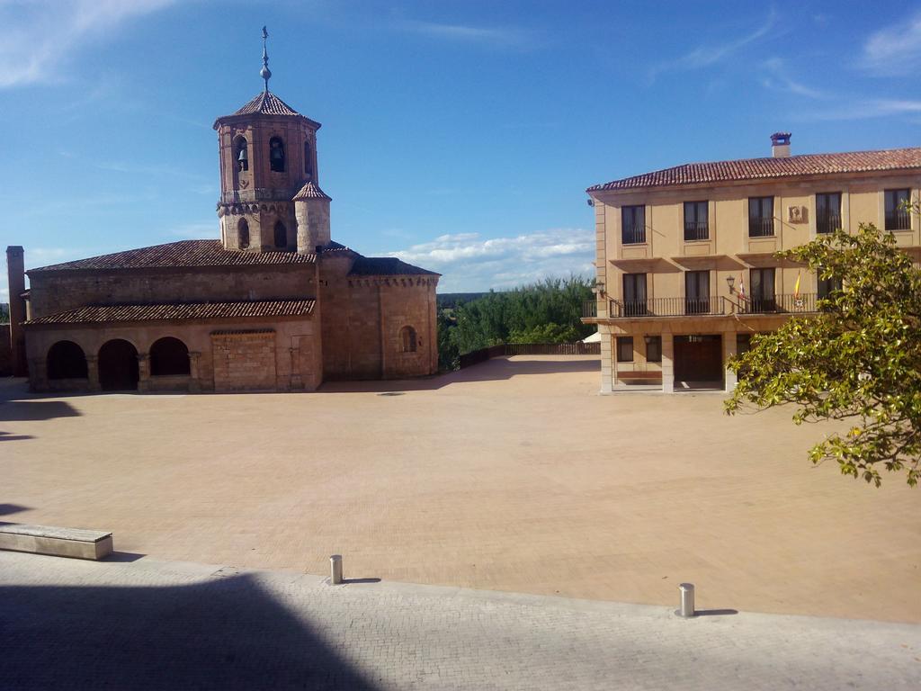 Hostal Plaza Mayor De Almazan Exterior photo